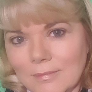 Meet your Posher, Anita